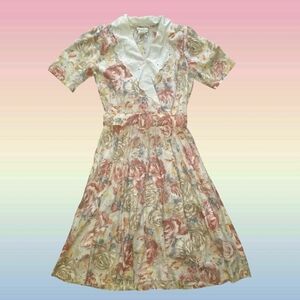 Vintage Floral Carriage Court Midi Dress
